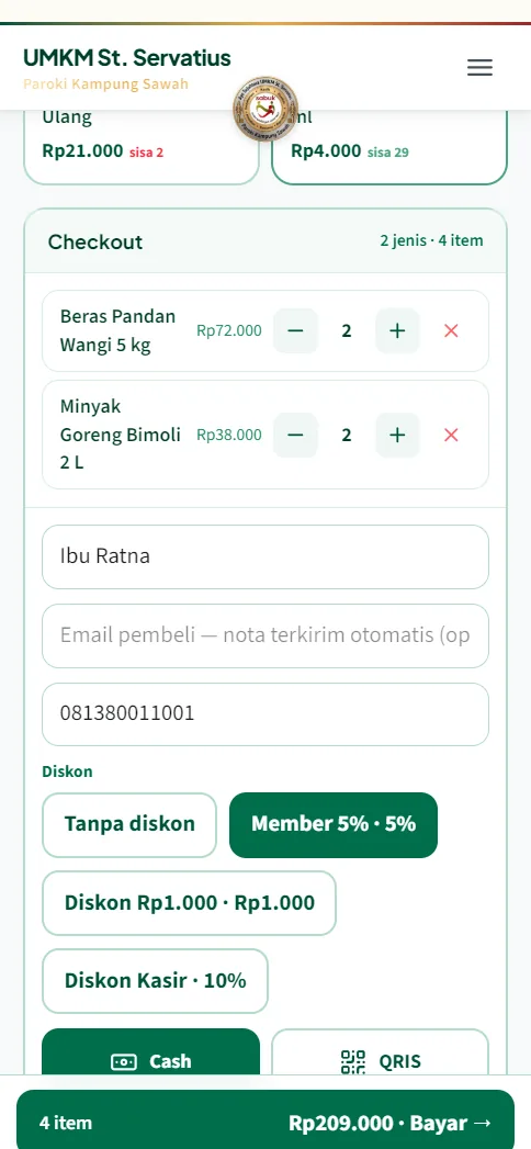 Keranjang terisi beras dan minyak
